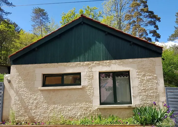 Le Verdoyant Campeggio Thenon